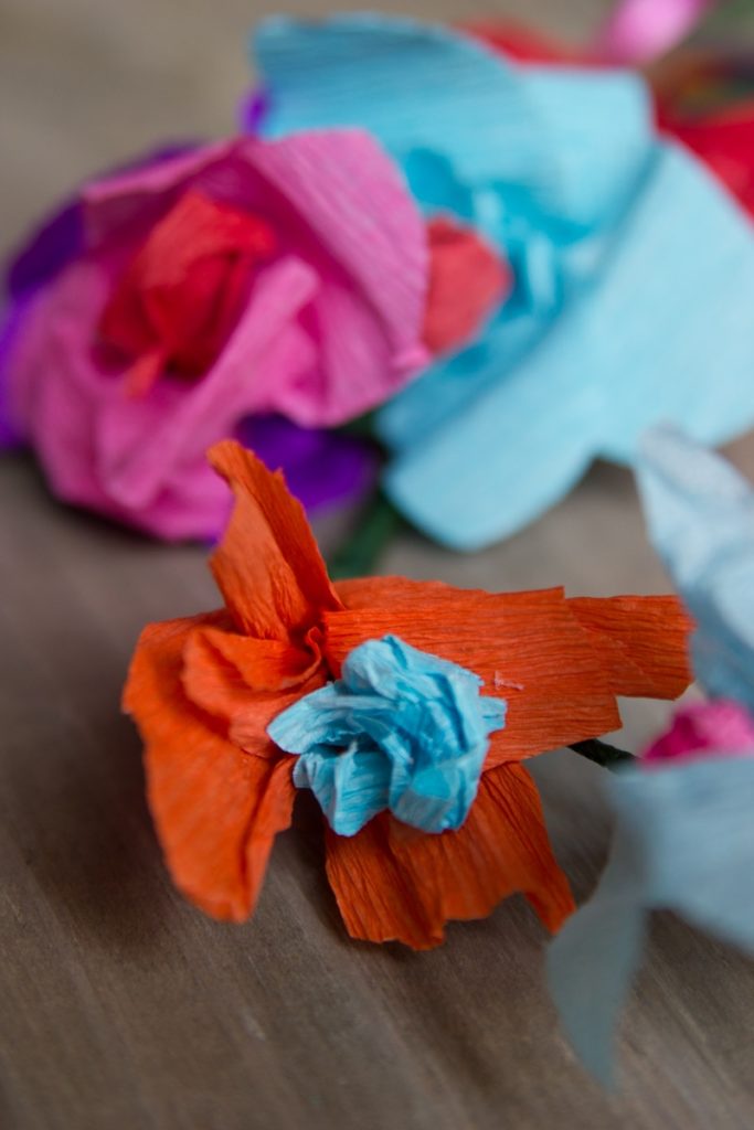 Craft Around The World Mexican Paper Flowers-Makes 8