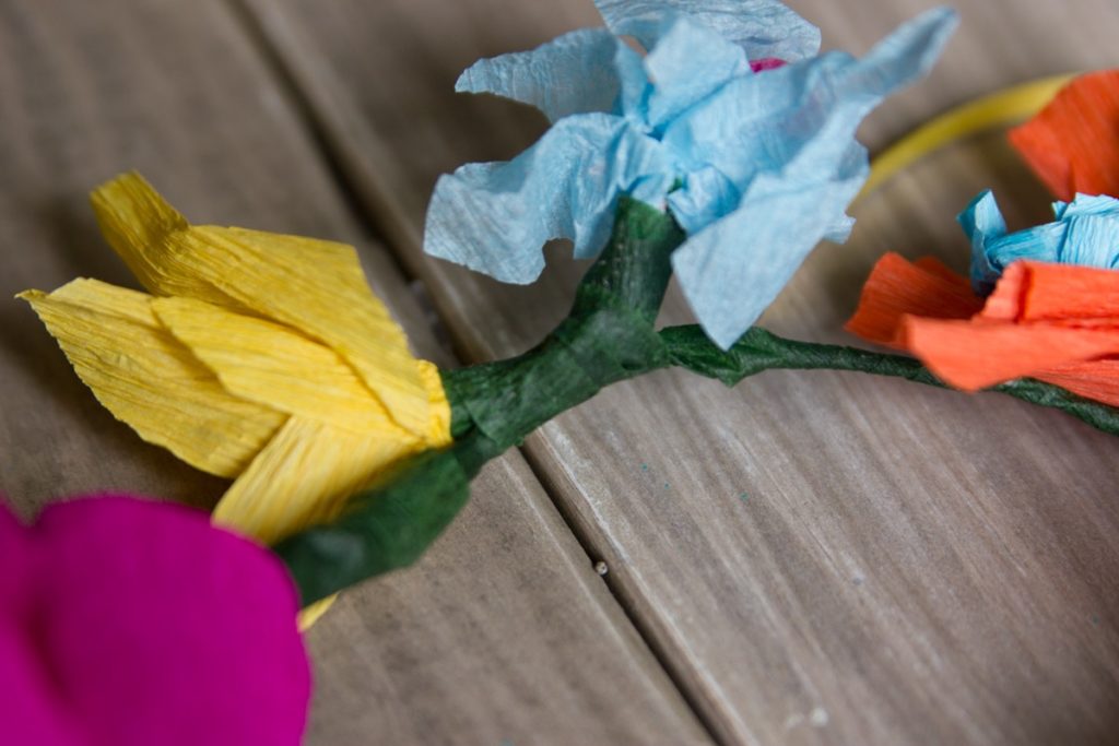 Easy DIY craft: Mexican-inspired paper flowers for flowers crowns