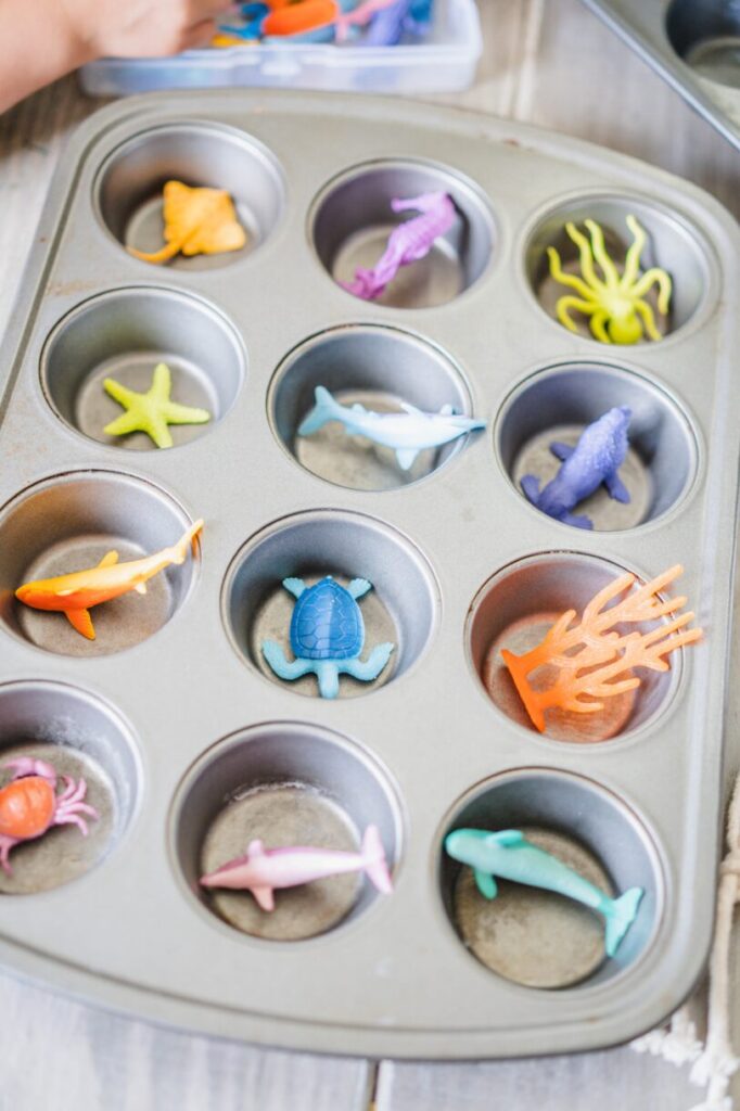 ice cube sensory play 