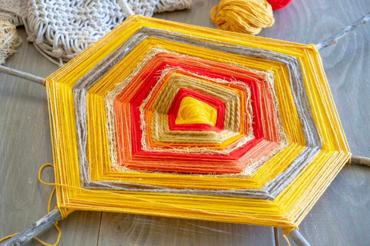 God's eye yarn craft